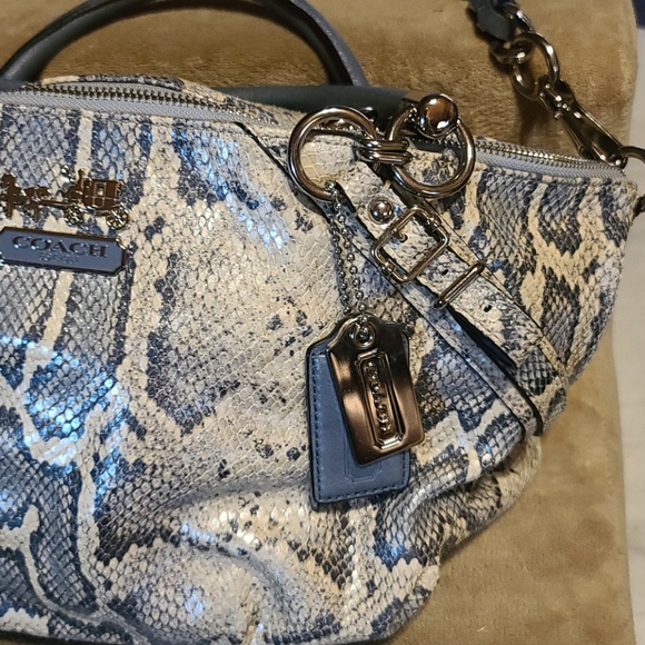 Awesome Coach Leather bag - Picture 6 of 15